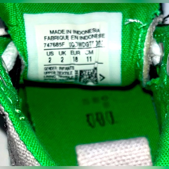 *LIKE NEW** Chuck Taylor AS ‘Street Mid’ (Grey/Black/Green), TD Size 2C: $20 - Picture 10 of 10
